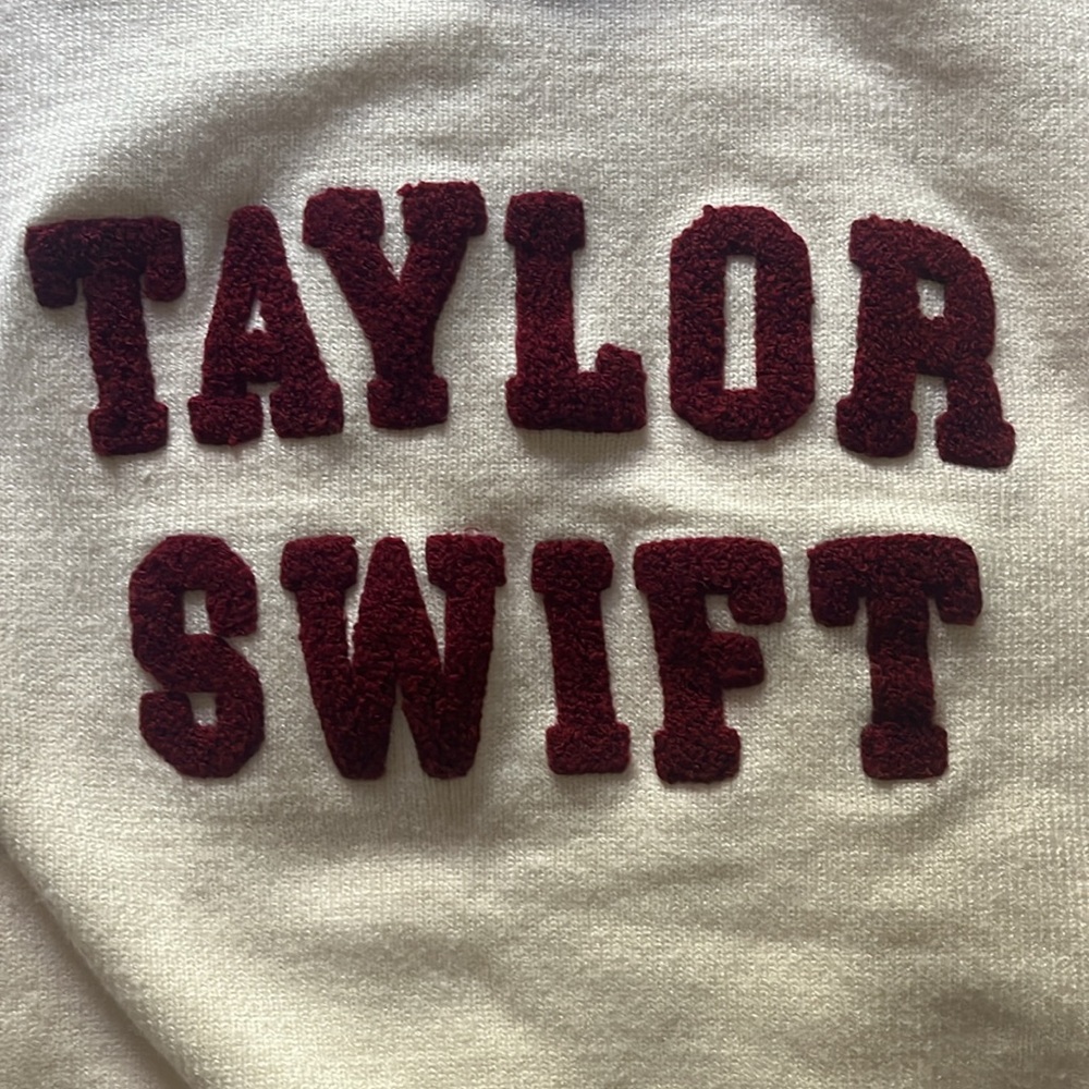Taylor Swift Red (Taylor’s Version) Knit Sweater - Picture 4 of 5